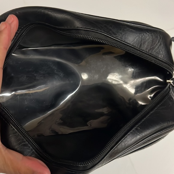 PENGUIN by Munsingwear Men's black toiletry Shaving Kit Dopp Bag.Great c… - Picture 5 of 8